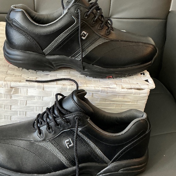 FootJoy Black Athletic Shoes for Men - Picture 4 of 6